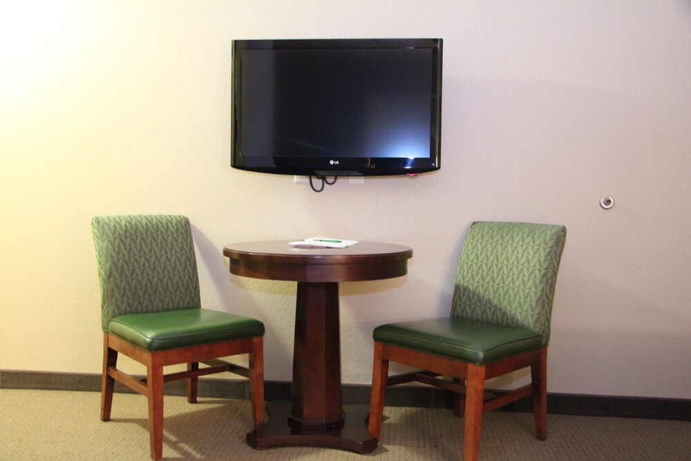 Green Acres Hotel - photo 26