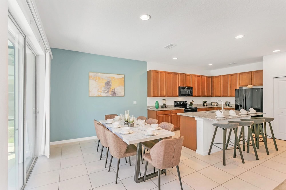 6BR Luxury Home Family Resort With Private Pool BBQ and Games Room Kissimmee - photo 3