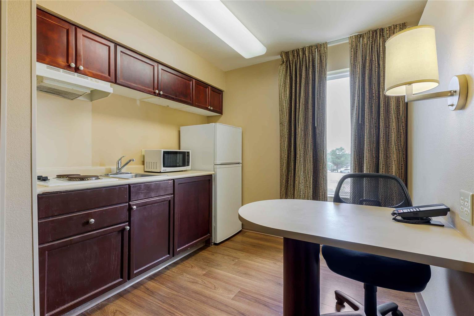 Extended Stay America Suites Dallas Las Colinas Green Park D - photo 11