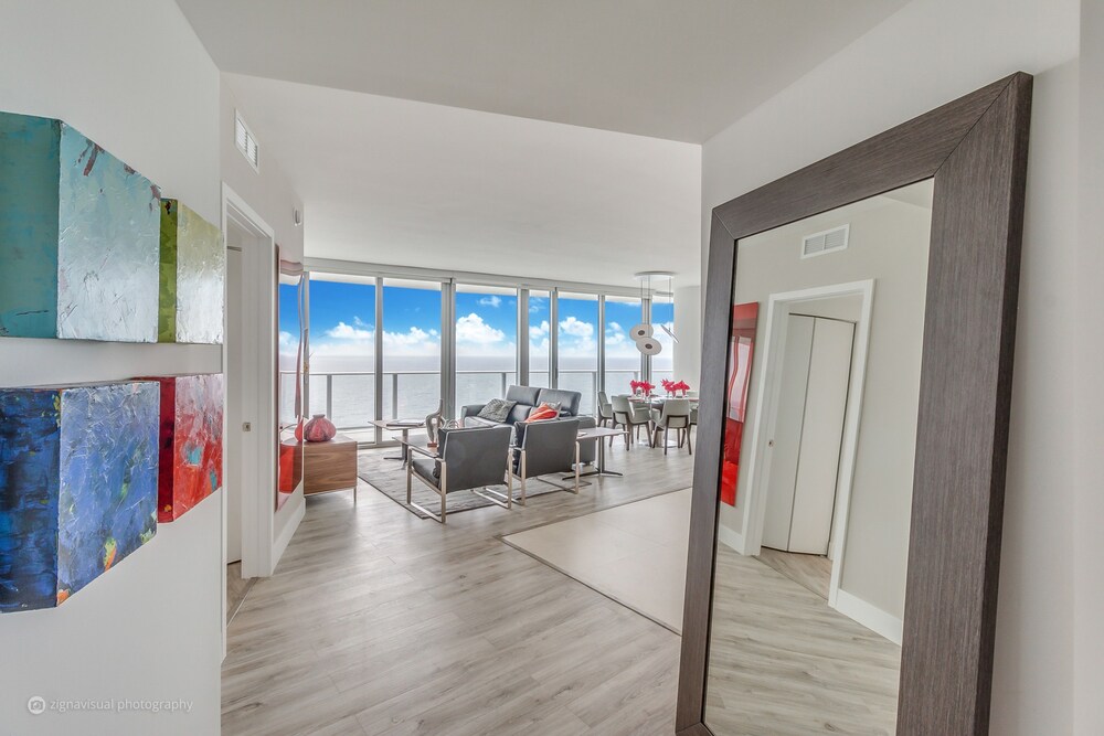 Contemporary Beach Resort Condos - photo 14