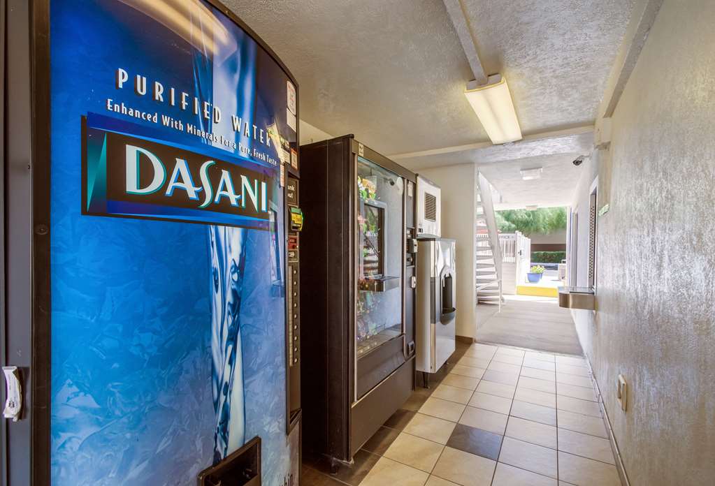 Motel 6 Youngtown AZ Phoenix Sun City - photo 31