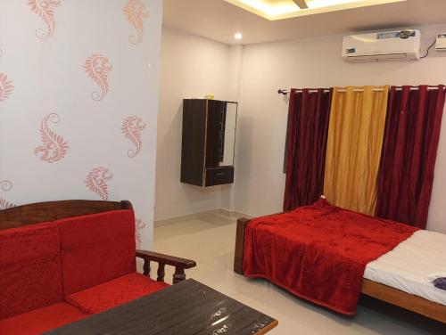 Rooms & Food Sri Ranga — hotel in Belur