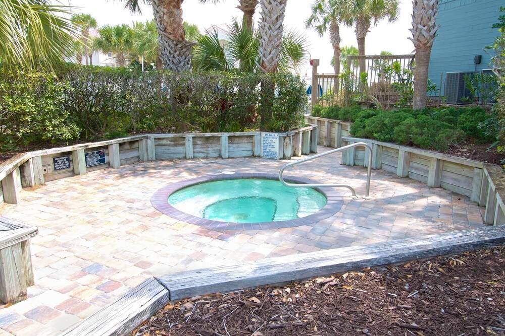 Hibiscus Resort C 2 Bedroom Condo by MCM - photo 14