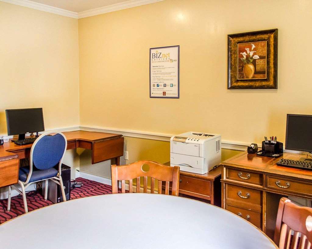 Clarion Inn Strasburg Lancaster - photo 33
