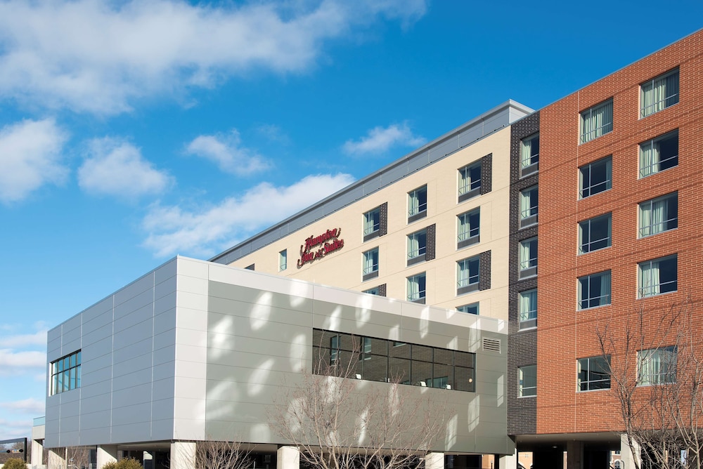Hampton Inn & Suites Grand Rapids Downtown - photo 69