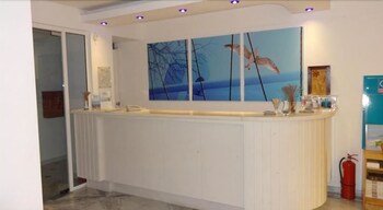 Kazaviti Hotel & Apartments