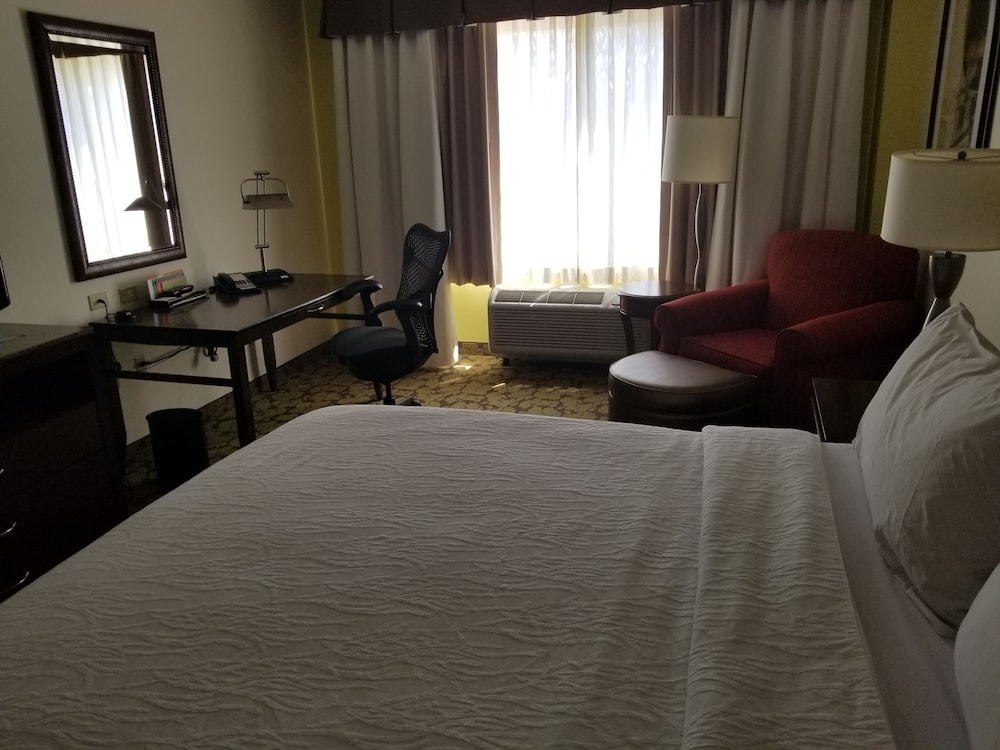 Hilton Garden Inn Oxnard Camarillo - photo 22