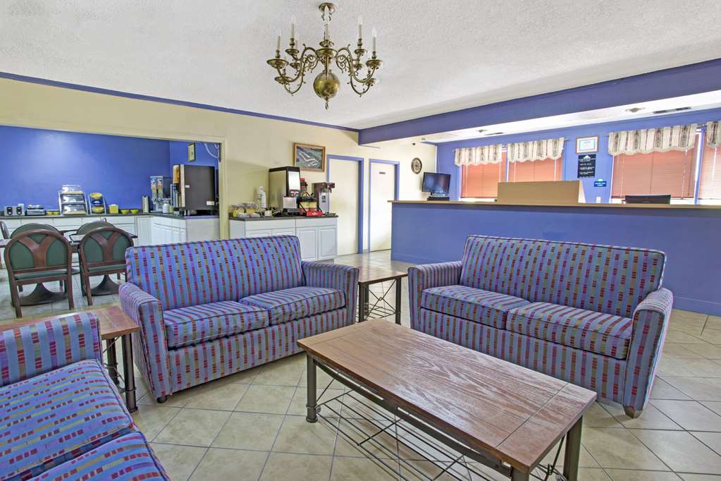 Days Inn by Wyndham Benson - photo 7