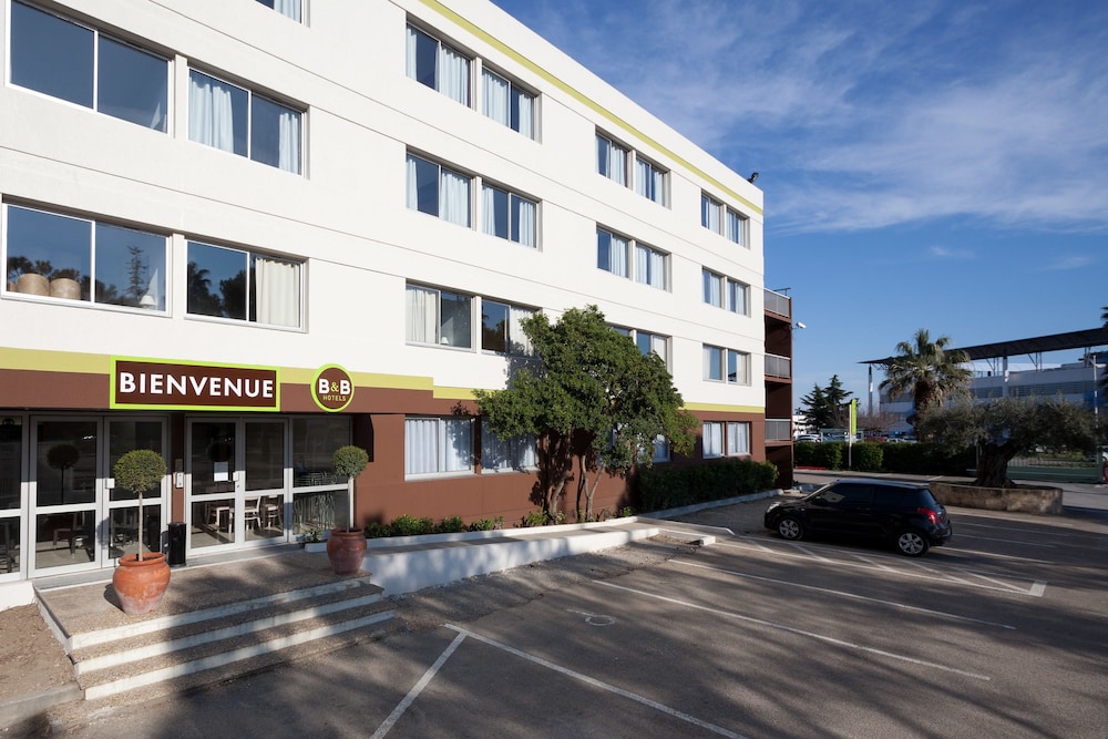 B B Hotel Nimes Ville Active in Nimes, France