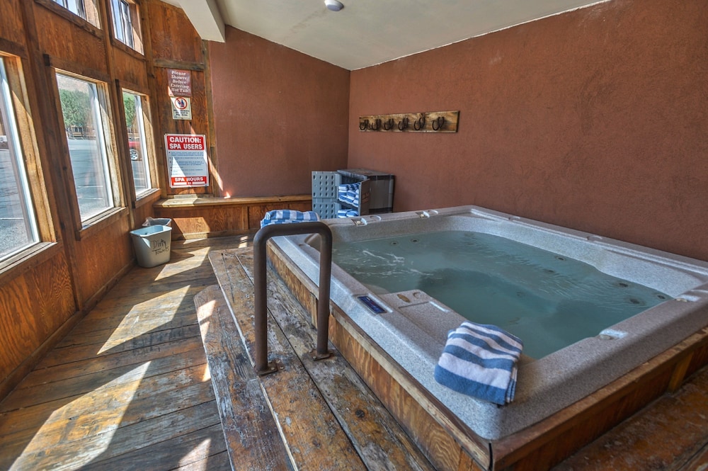 Red Stone Inn - photo 20