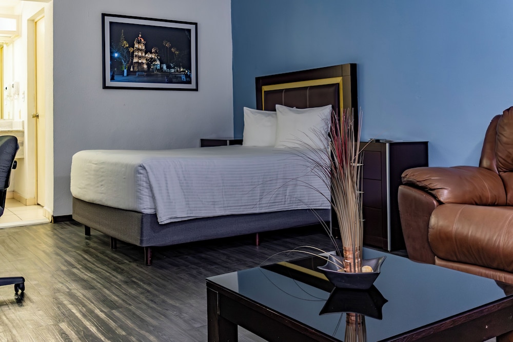 Quinta Dorada Hotel and Suites