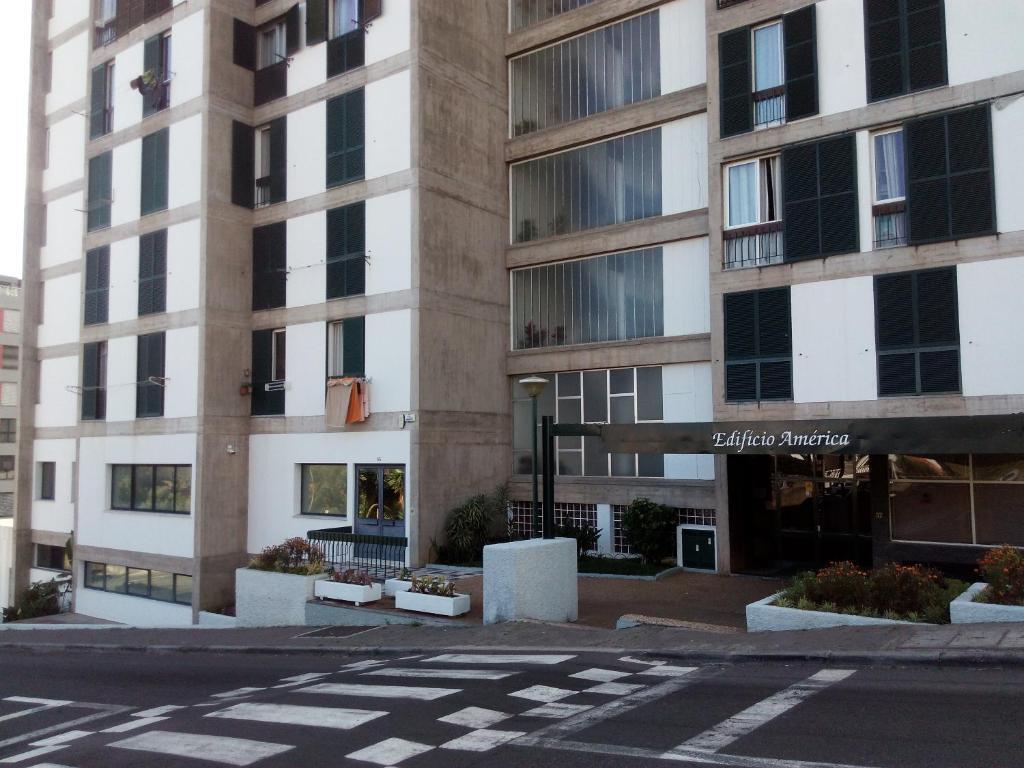 Apartamentos América Blue Sea — 4-Star Luxury Hotel in Funchal, Portugal