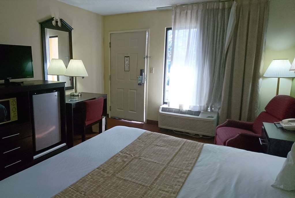 Travelodge by Wyndham Knoxville East - photo 20