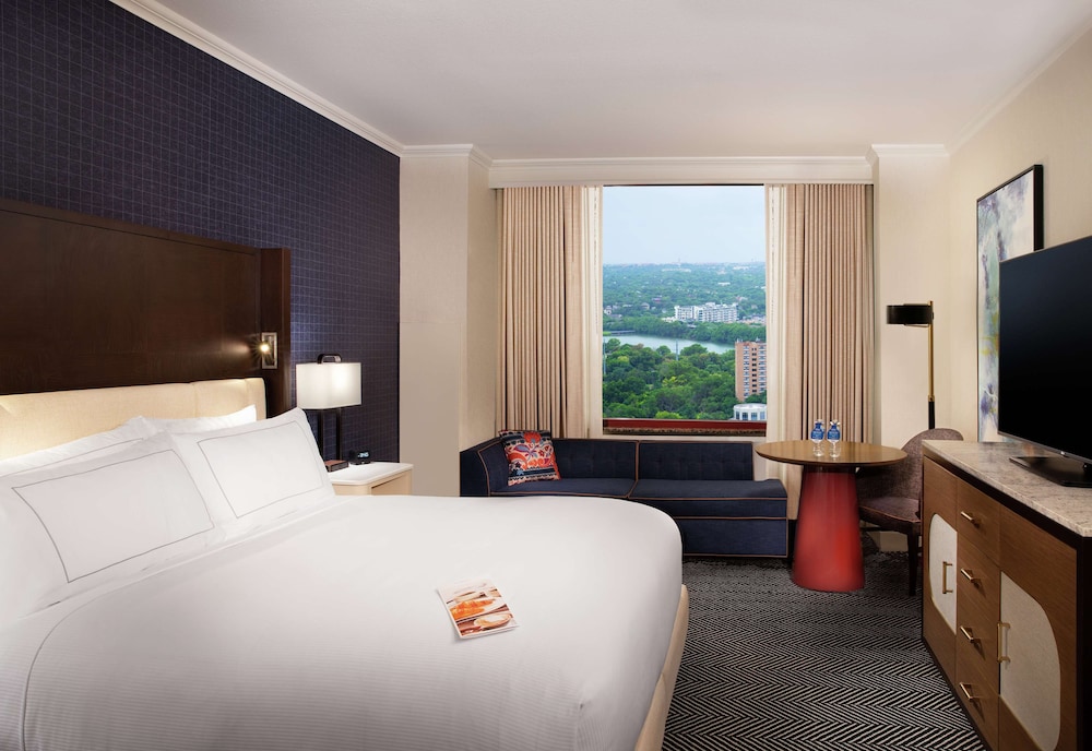 Hilton Austin - photo 10