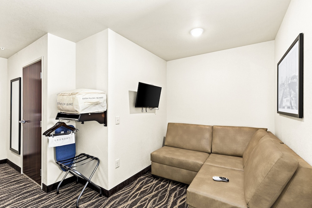 Cobblestone Hotel & Suites Superior Duluth - photo 17