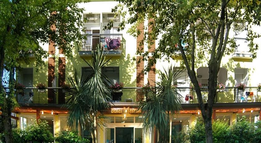 Hotel Metron — Cesenatico