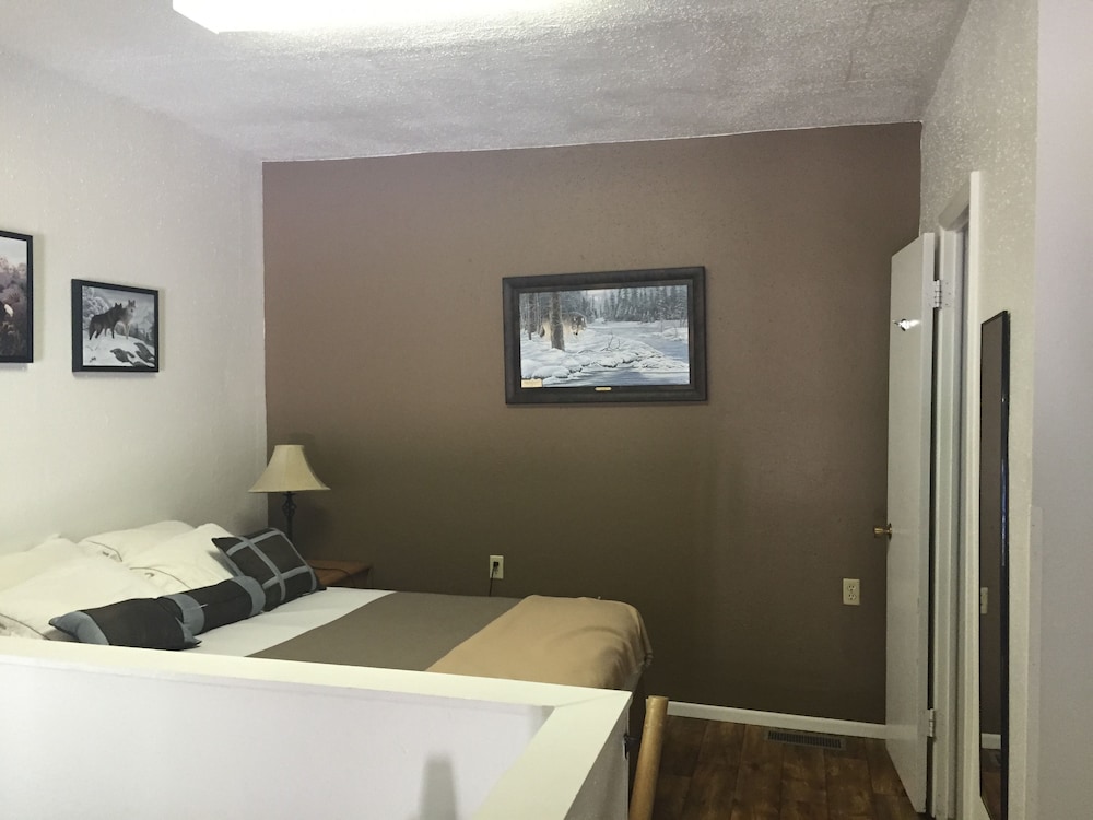 The Brookside Motel - photo 3