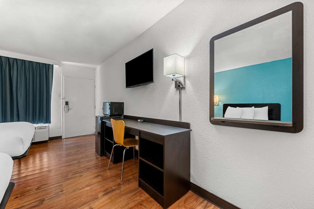 Motel 6 Hamilton AL - photo 21