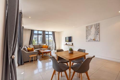 Modern Beachfront 2 bed 2 bath 143 Eden Big Bay