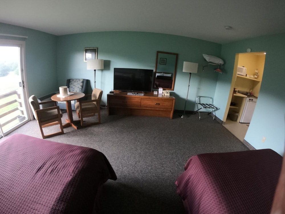 Copper Lantern Motor Lodge - photo 37