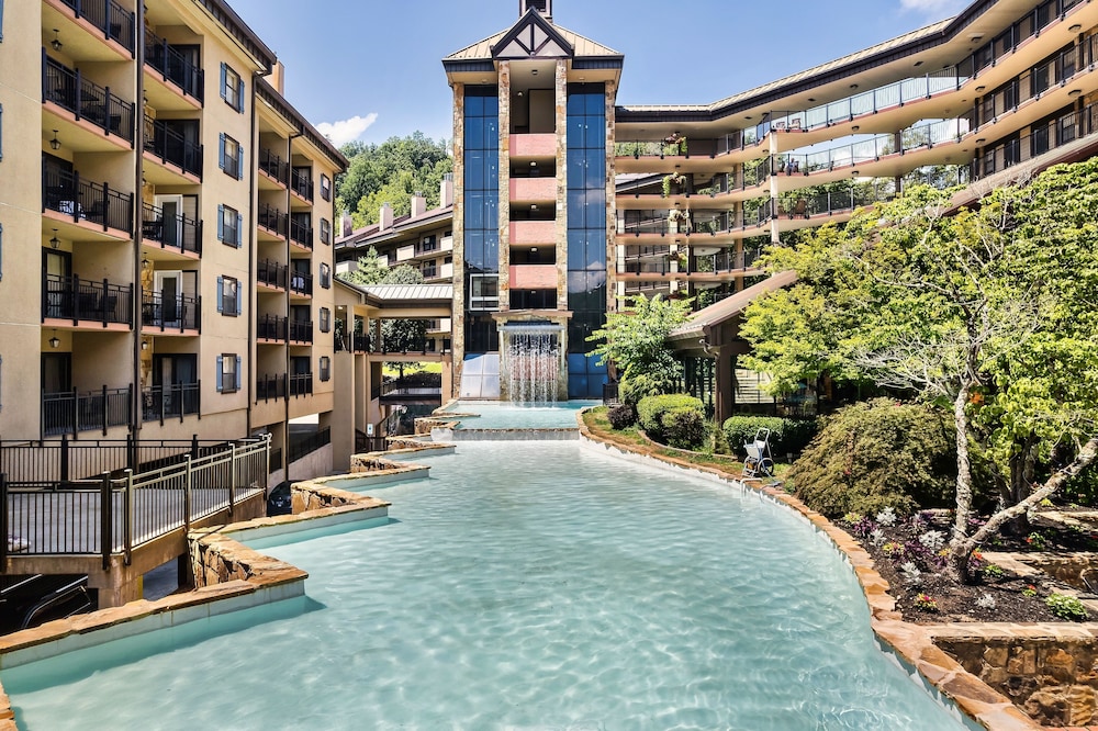 Gatlinburg Town Square