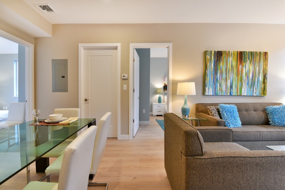 Global Luxury Suites Longwood Medical - photo 24