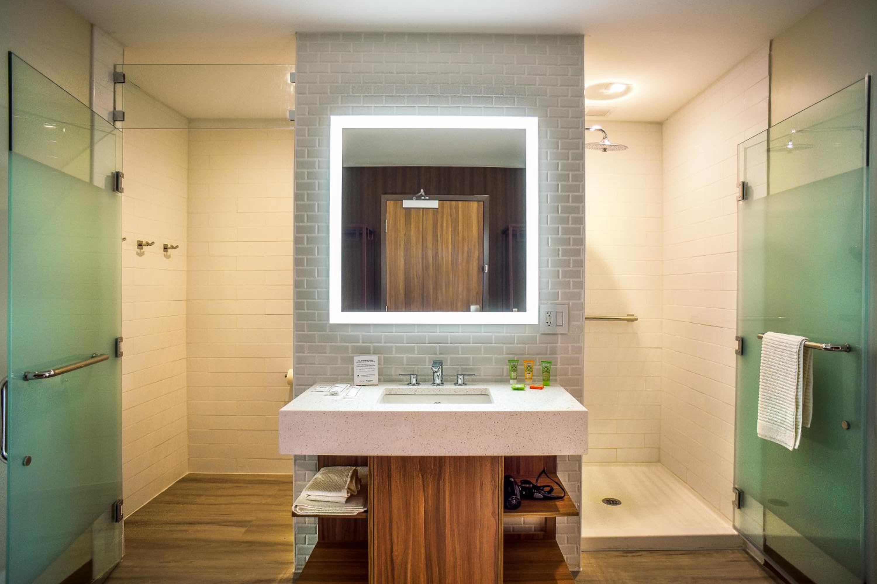 Wyndham Garden North Bergen Near Secaucus - photo 290