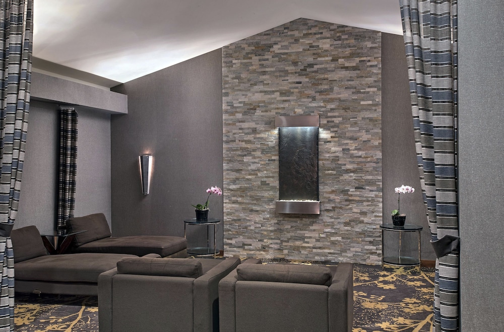 Eaglewood Resort and Spa - photo 27