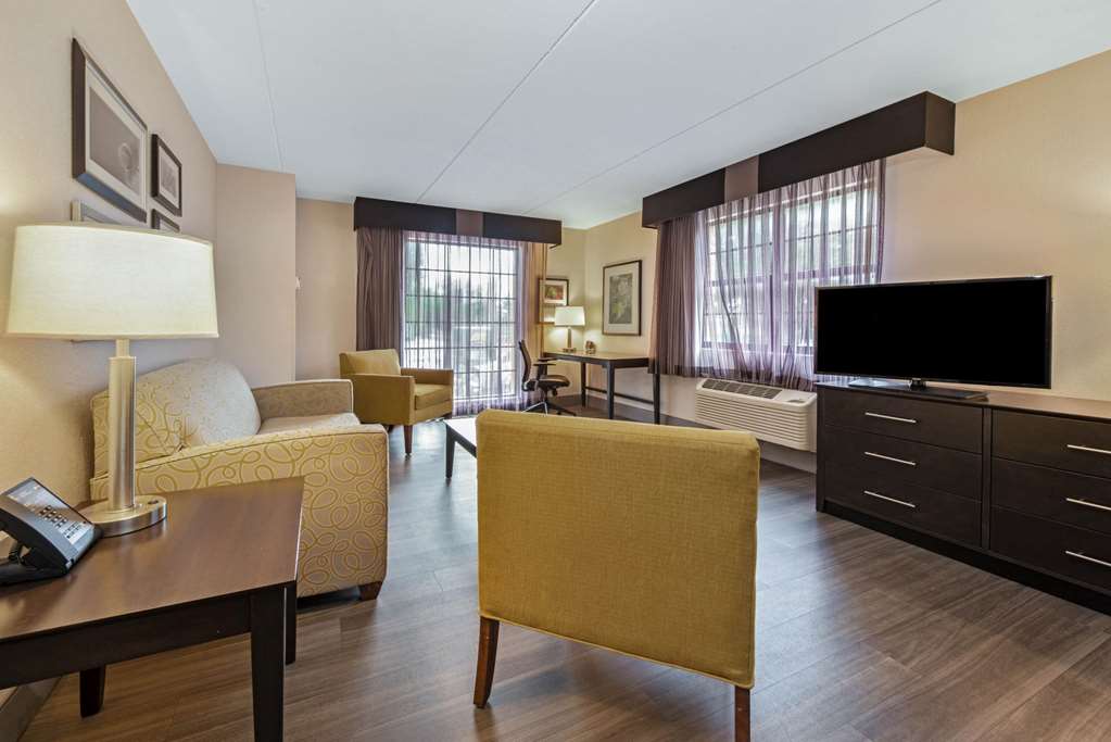 La Quinta Inn by Wyndham Miami Airport North - photo 23