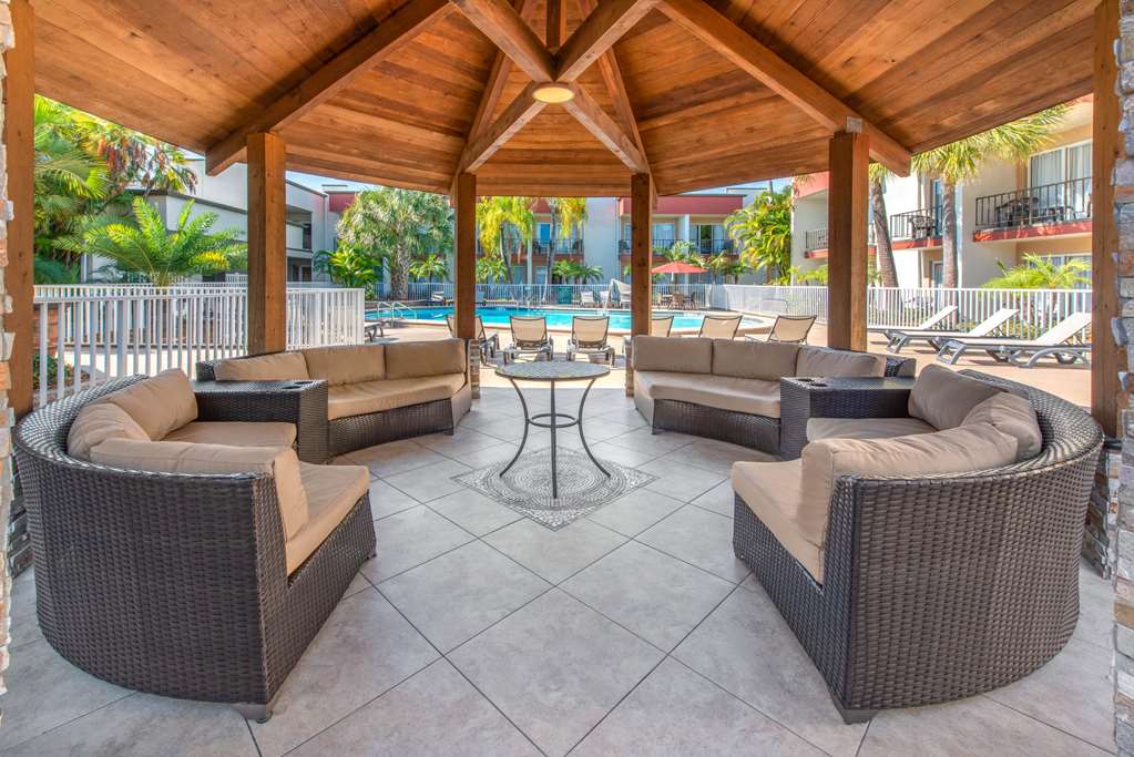 La Quinta Inn by Wyndham Clearwater Central - photo 23