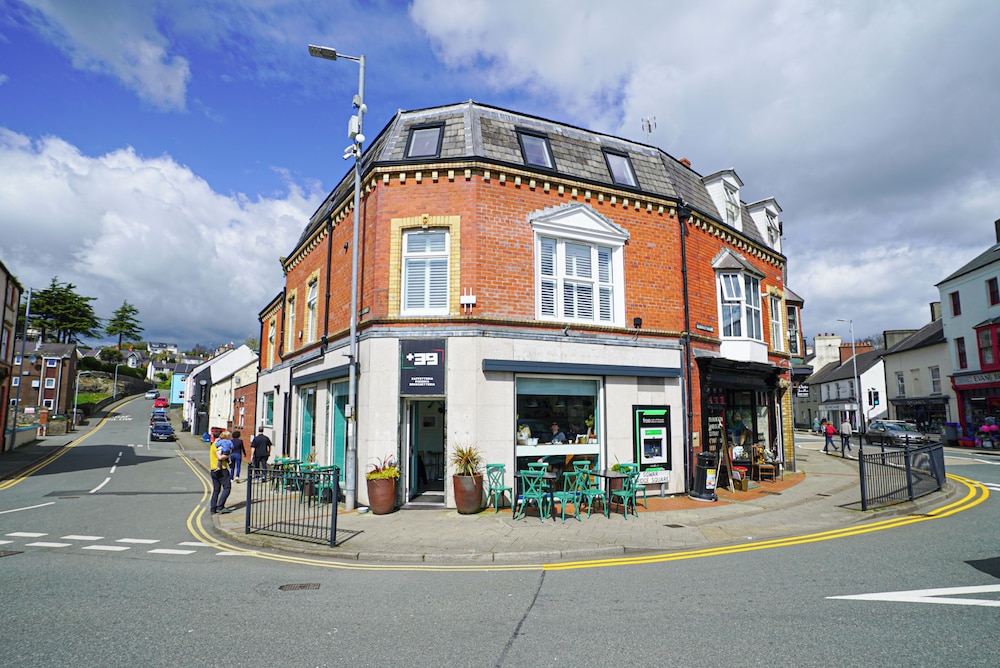 Sgwâr in Menai Bridge, United Kingdom