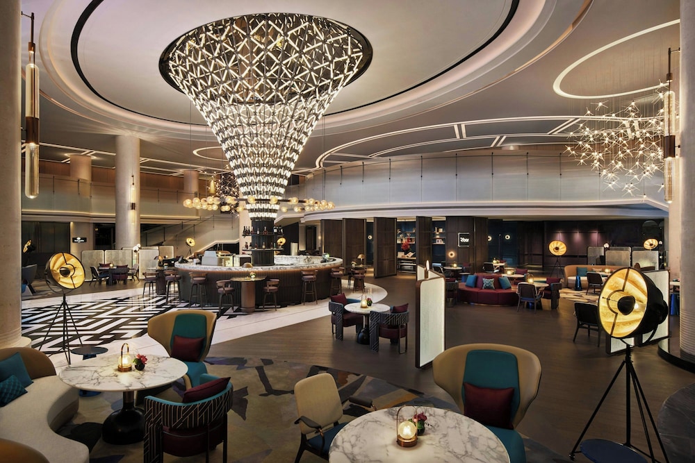 Renaissance Shanghai Hongqiao — 4-Star Luxury Hotel in Shanghai, People's Republic of China