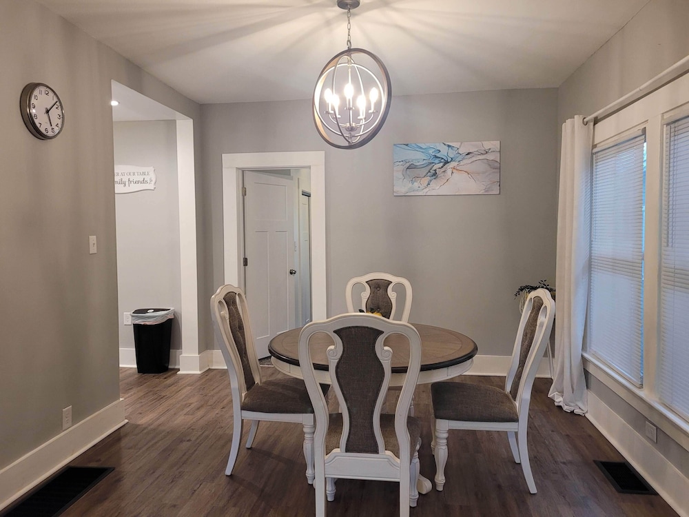 Charming 3b 1b Westside Indy - photo 6