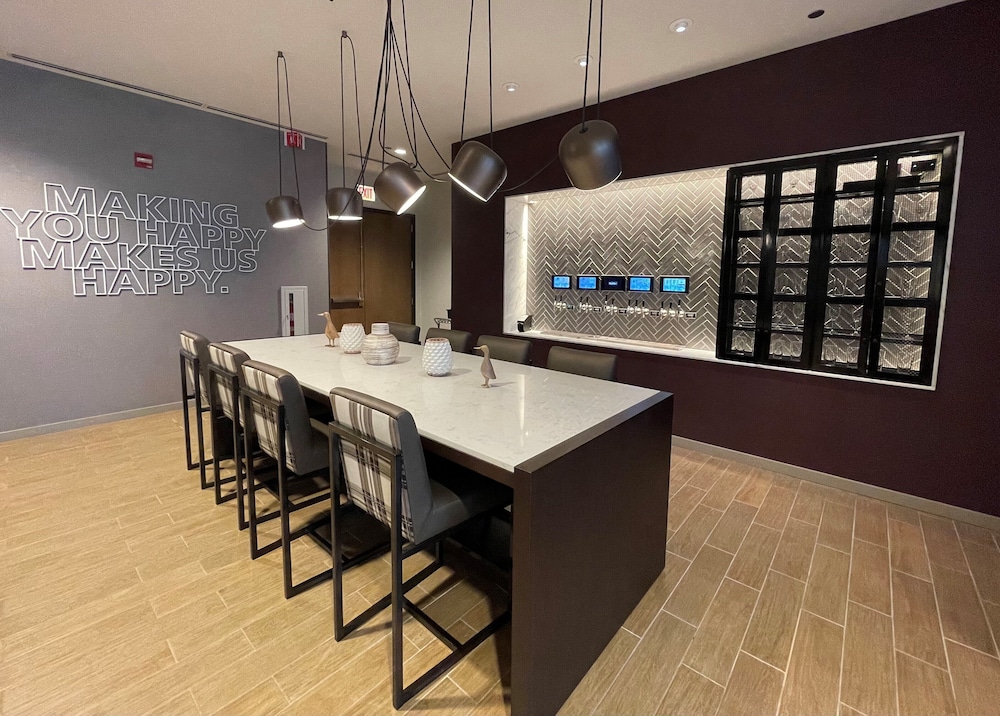 Hampton Inn Chicago West Loop Fulton Market Area - photo 34