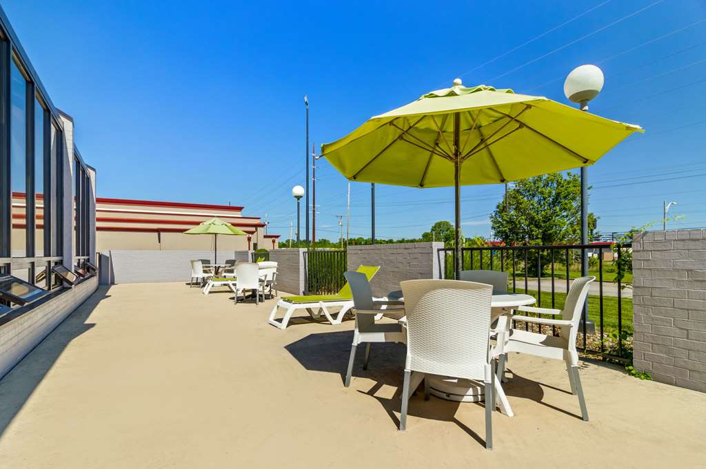 Comfort Inn & Suites Evansville Airport - photo 12