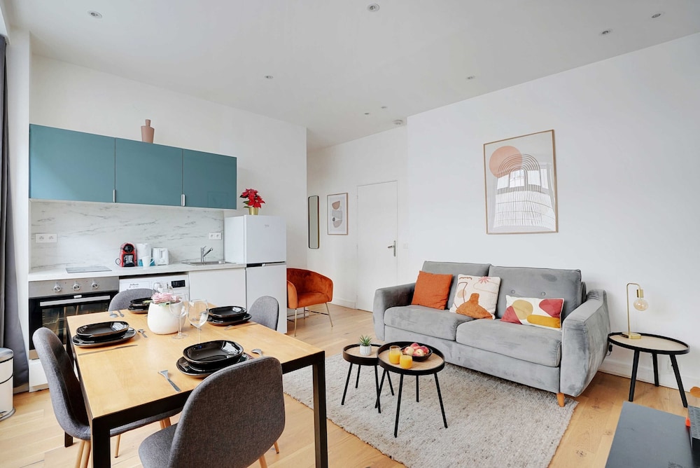 Apartment in Bastille With 1 Room — 4-Star Luxury Hotel in Paris, France