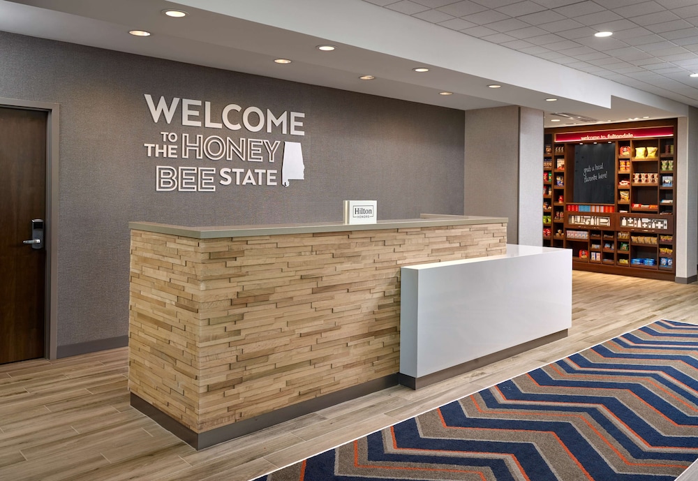 Hampton Inn and Suites Fultondale Birmingham I 65 - photo 3