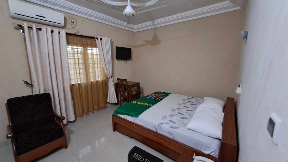 Bois Vert Hotel — Abomey — photo 3