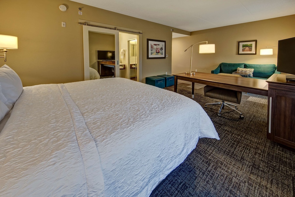 Hampton Inn & Suites Nashville Hendersonville - photo 21