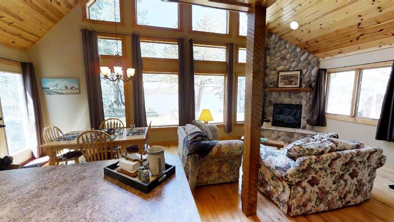 Lakefront Hideaway - photo 23