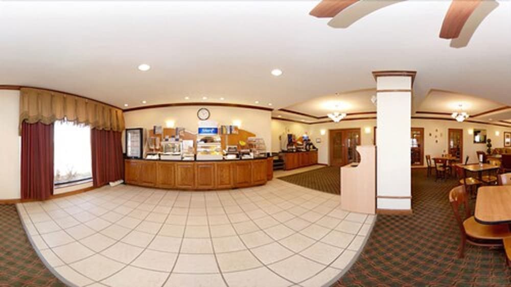 Holiday Inn Express & Suites Plainview by IHG - photo 17