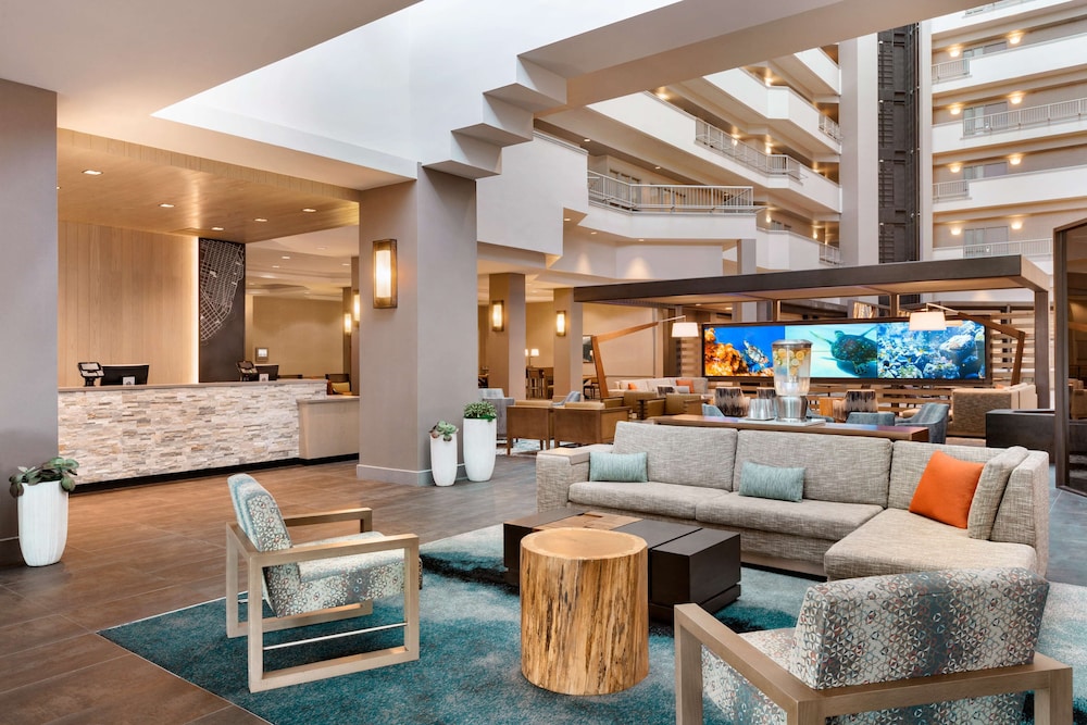 Embassy Suites by Hilton Monterey Bay Seaside - photo 5