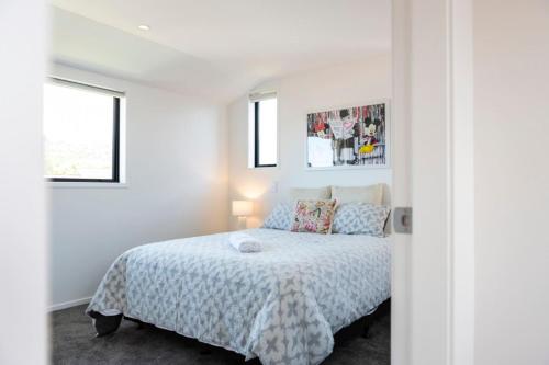 Peaceful Escape at Biddle Cres in Lower Hutt, New Zealand