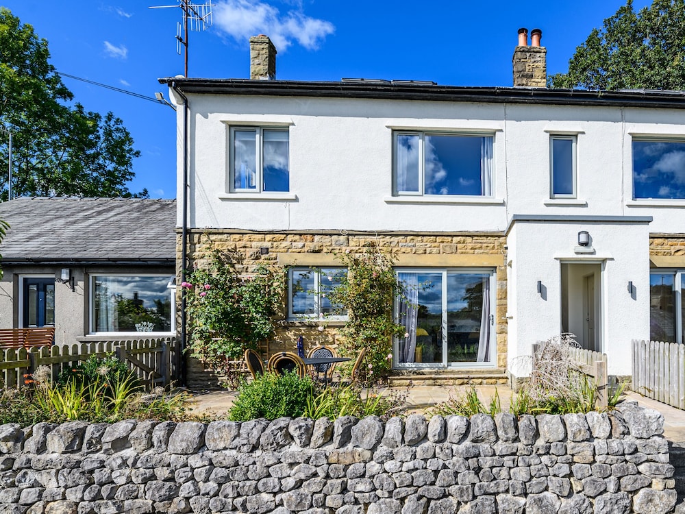 2 Orchard Leigh 10333485 — Settle