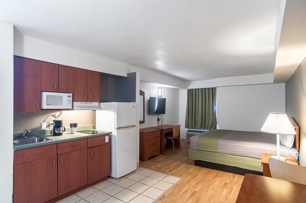 Suburban Extended Stay South of Downtown tinker AF - photo 16