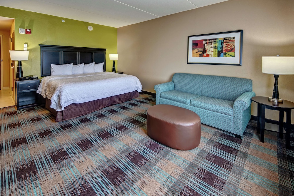 Hampton Inn & Suites Clarksville - photo 26