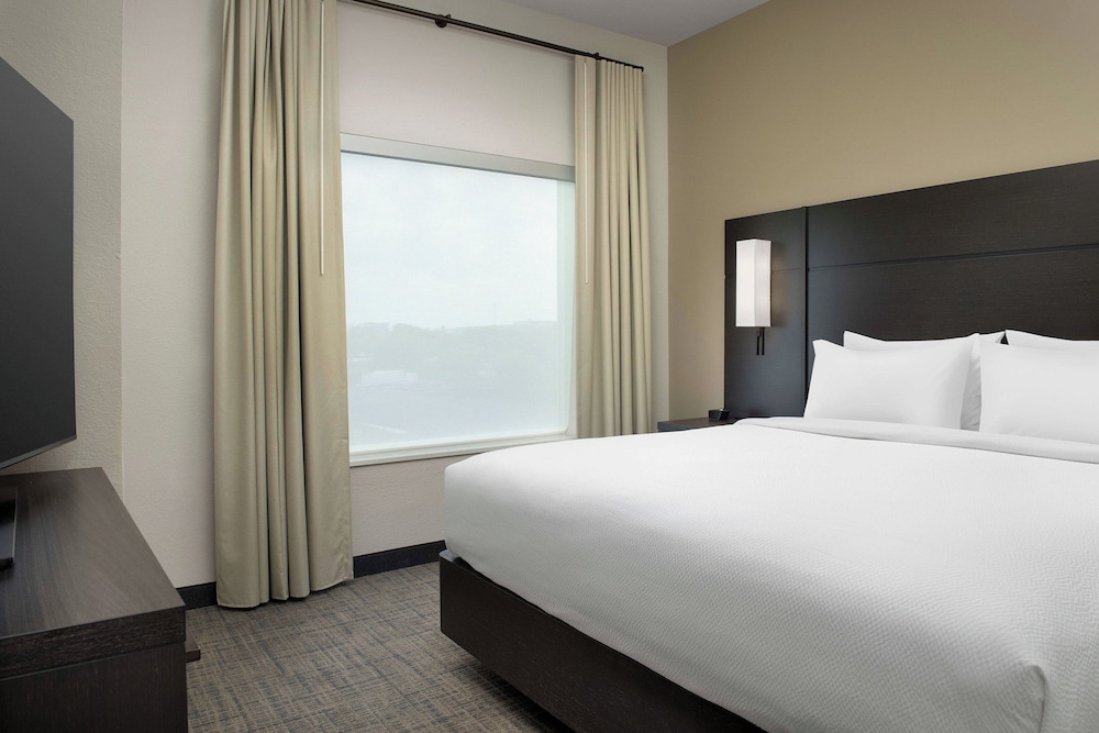 Residence Inn by Marriott Doral Mall Area - photo 9