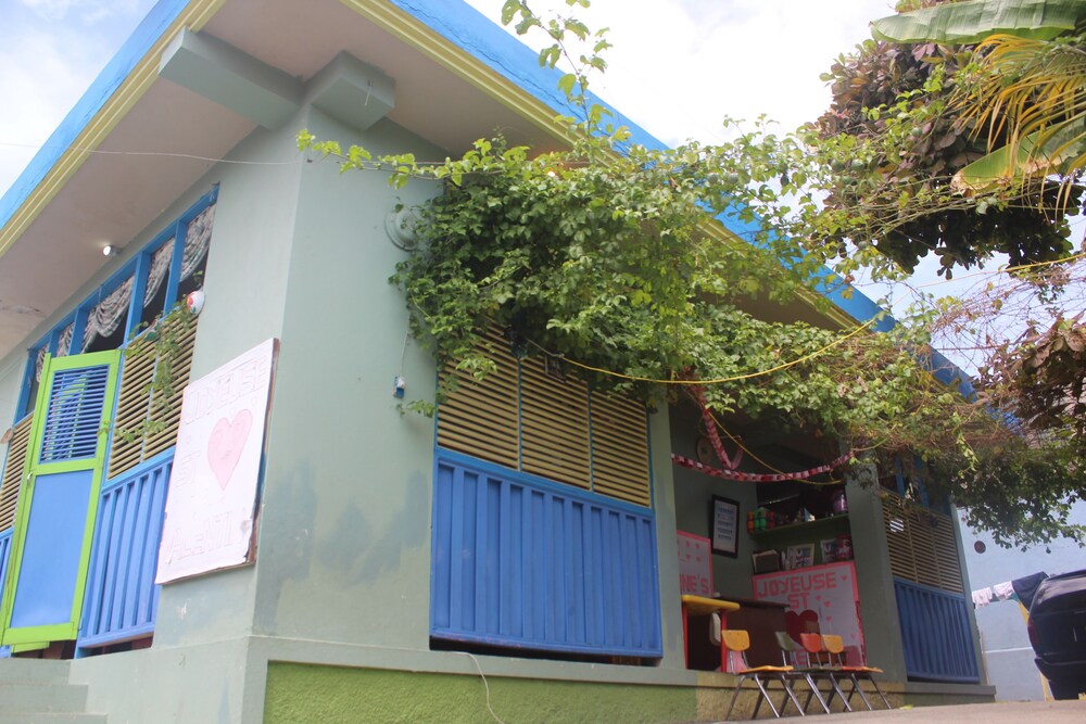 Ecole Les Poupons — hotel in Okap