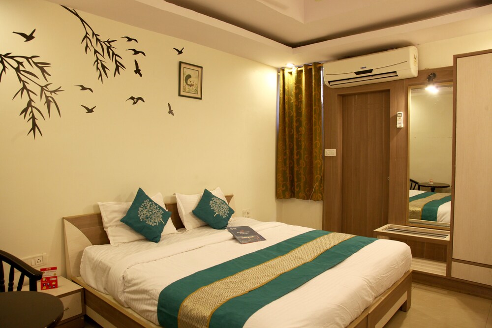 OYO 3075 Hotel RK Residency - carbon neutral hotel in Bhopal