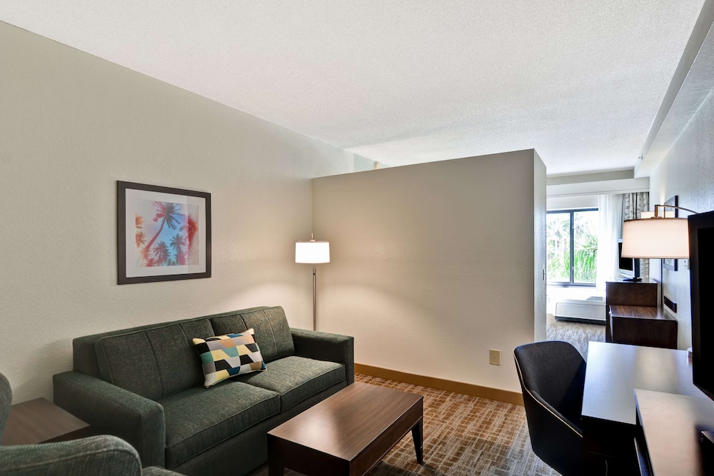 Hampton Inn & Suites Boynton Beach - photo 11